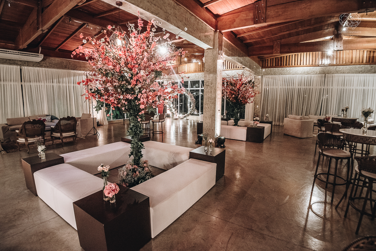 casamento classico em Santos making of na casa 67 por Raul Gama noiva veste santos maison igreja do valongo e festa no espaço plataforma com banda feel good e luanda Lu Pallaroni