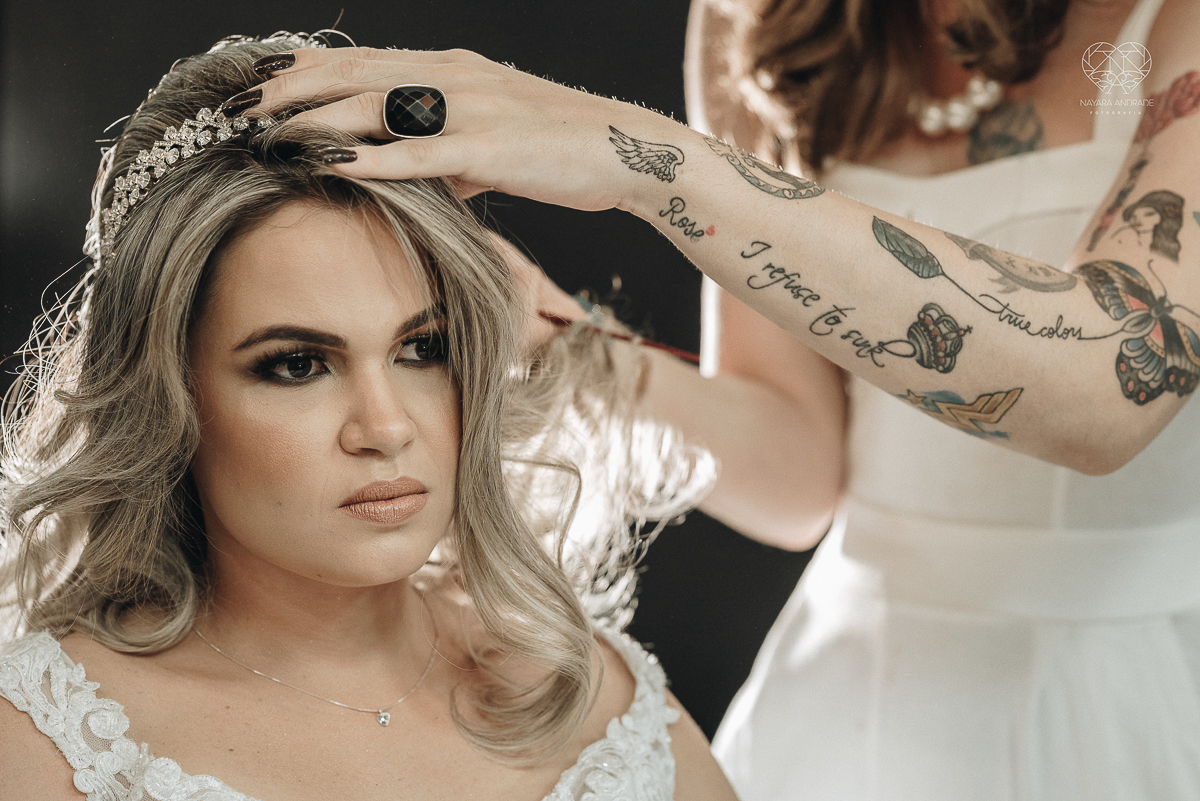 casamento classico em Santos making of na casa 67 por Raul Gama noiva veste santos maison igreja do valongo e festa no espaço plataforma com banda feel good e luanda Lu Pallaroni