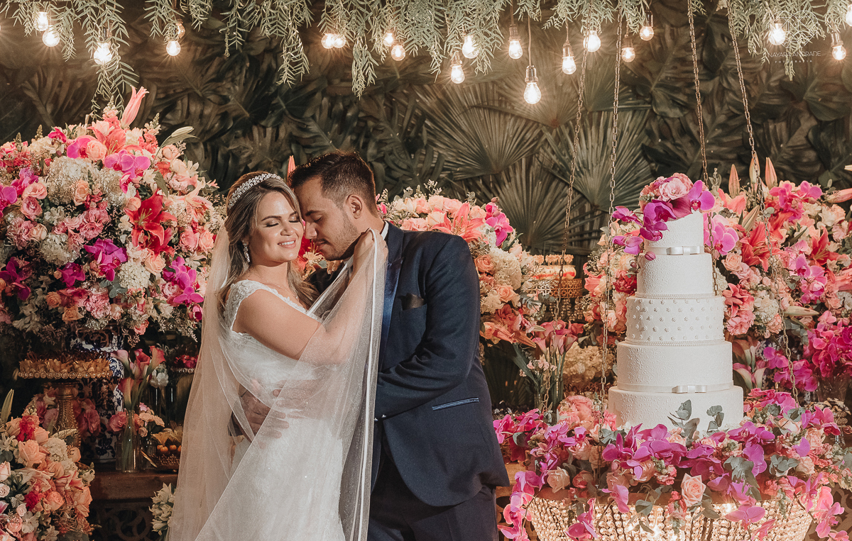 casamento classico em Santos making of na casa 67 por Raul Gama noiva veste santos maison igreja do valongo e festa no espaço plataforma com banda feel good e luanda Lu Pallaroni