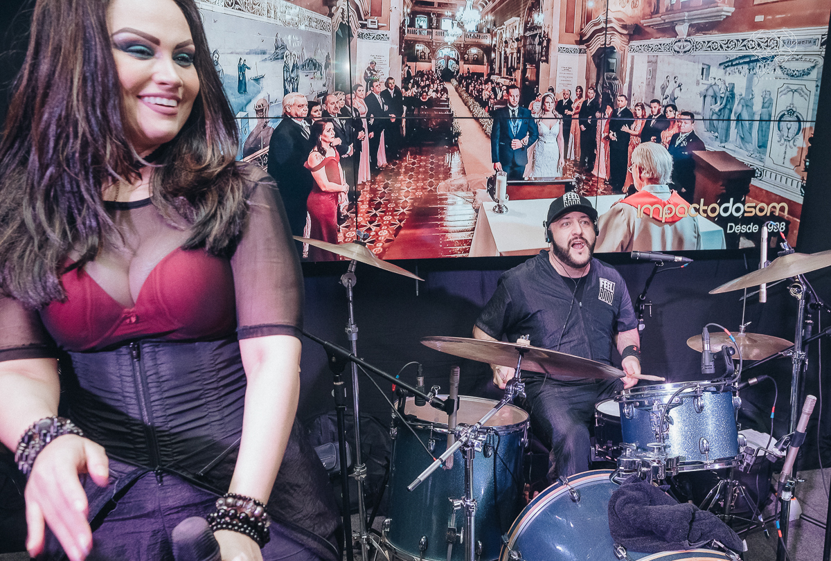 casamento classico em Santos making of na casa 67 por Raul Gama noiva veste santos maison igreja do valongo e festa no espaço plataforma com banda feel good e luanda Lu Pallaroni