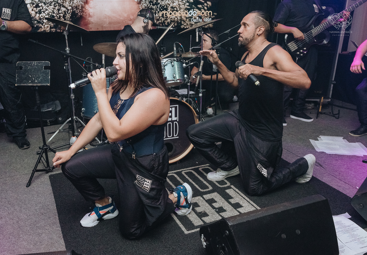 casamento classico em Santos making of na casa 67 por Raul Gama noiva veste santos maison igreja do valongo e festa no espaço plataforma com banda feel good e luanda Lu Pallaroni