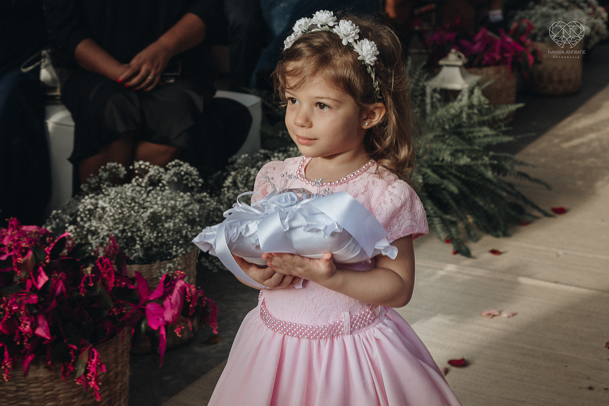 cerimonia de casamento ao ar livre com lindo por do sol no espaço plataforma em sao vicente santos no ilha porchat
