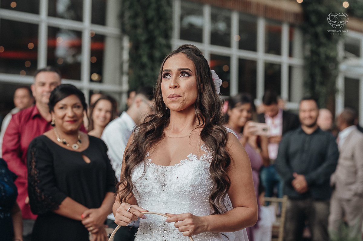 cerimonia de casamento ao ar livre com lindo por do sol no espaço plataforma em sao vicente santos no ilha porchat
