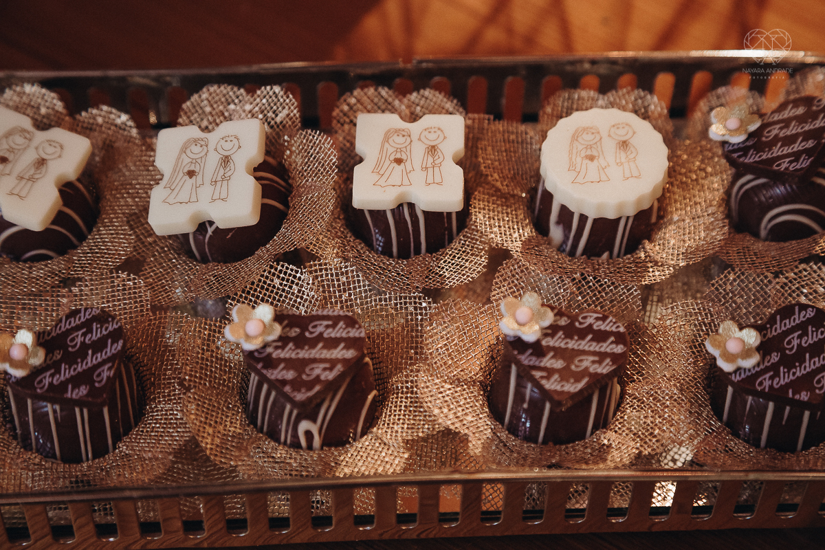 casamento classico no buffet atelie do sabor em guaruja fotografado pela fotografa premiada nacional e internacionalmente nayara andrade fotografia de santos