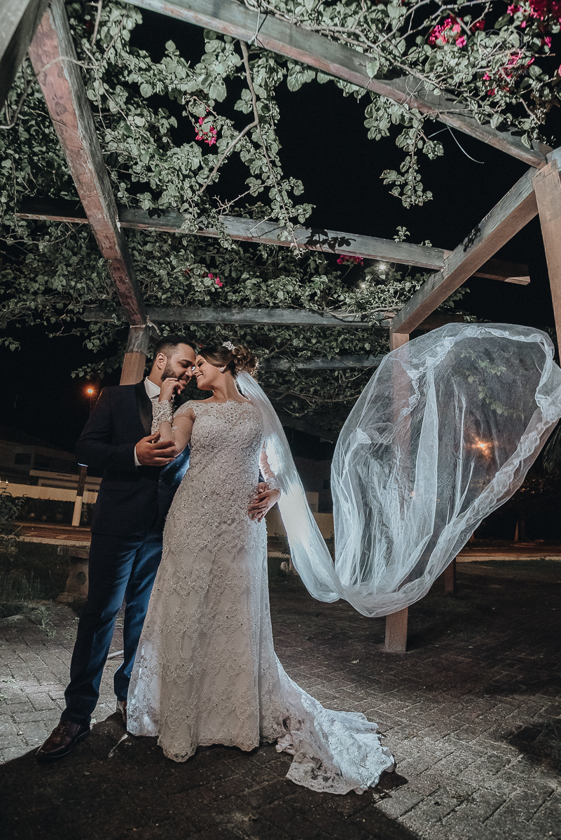 casamento classico no buffet atelie do sabor em guaruja fotografado pela fotografa premiada nacional e internacionalmente nayara andrade fotografia de santos