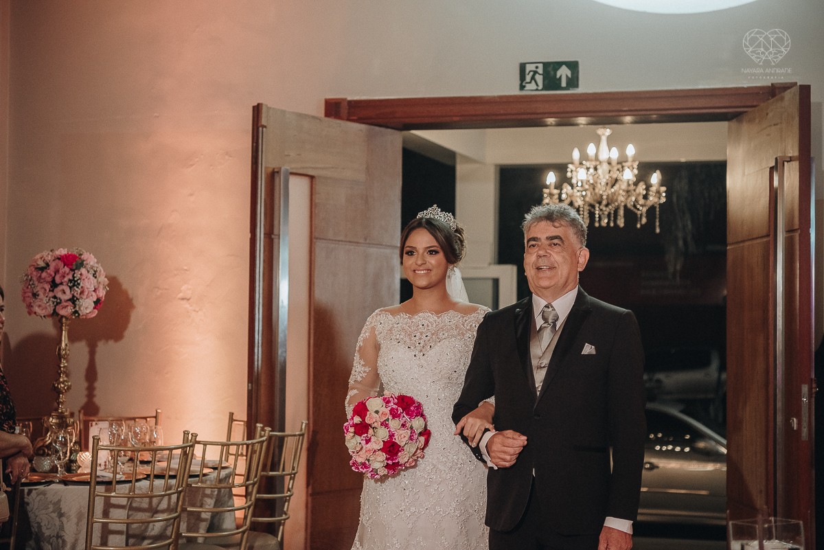 casamento classico no buffet atelie do sabor em guaruja fotografado pela fotografa premiada nacional e internacionalmente nayara andrade fotografia de santos