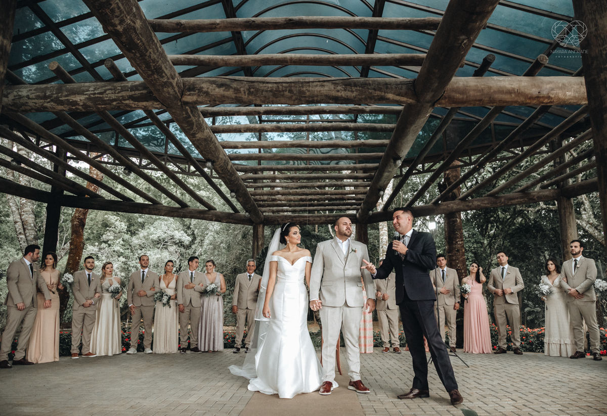 making of de noiva casamento rustico de dia em santa isabel sao paulo fotografado por nayara andrade fotografia fotografa premiada noiva com vestido liso branco e decoracao rustica