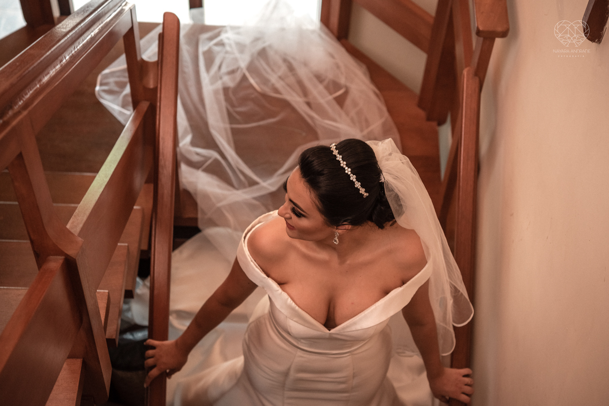 making of de noiva casamento rustico de dia em santa isabel sao paulo fotografado por nayara andrade fotografia fotografa premiada noiva com vestido liso branco e decoracao rustica noiva com madrinhas em fotos posadas para o dia do casamento 