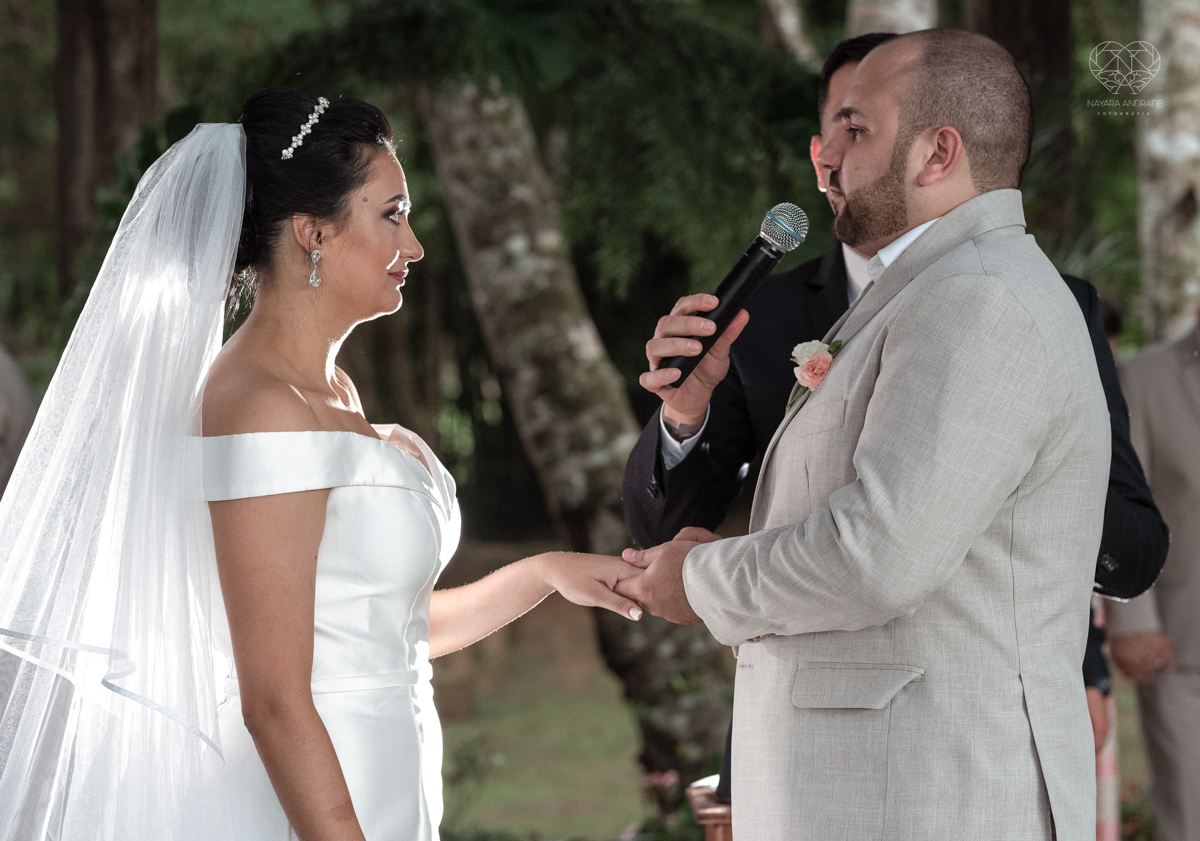 making of de noiva casamento rustico de dia em santa isabel sao paulo fotografado por nayara andrade fotografia fotografa premiada noiva com vestido liso branco e decoracao rustica