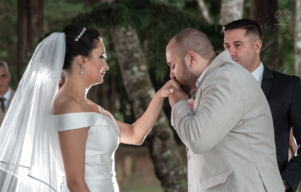 making of de noiva casamento rustico de dia em santa isabel sao paulo fotografado por nayara andrade fotografia fotografa premiada noiva com vestido liso branco e decoracao rustica