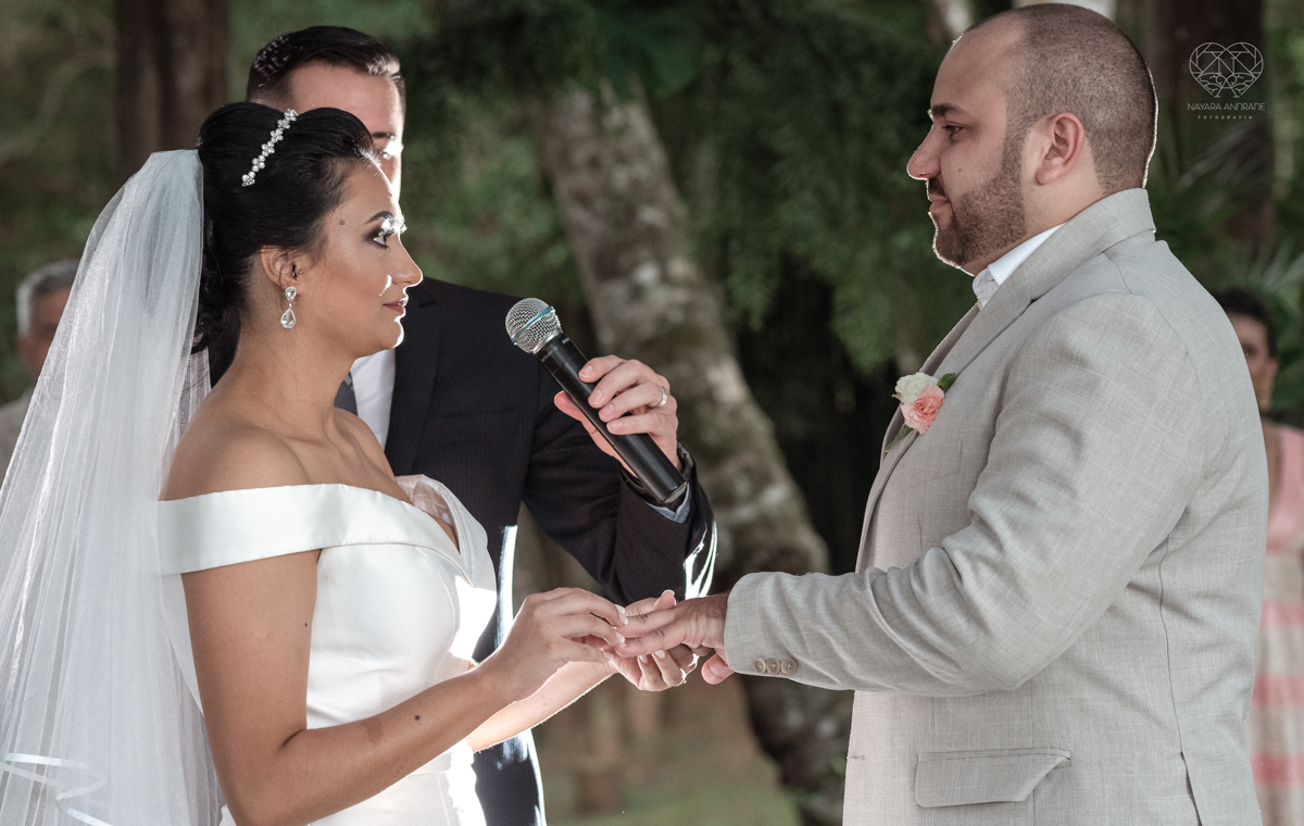 making of de noiva casamento rustico de dia em santa isabel sao paulo fotografado por nayara andrade fotografia fotografa premiada noiva com vestido liso branco e decoracao rustica