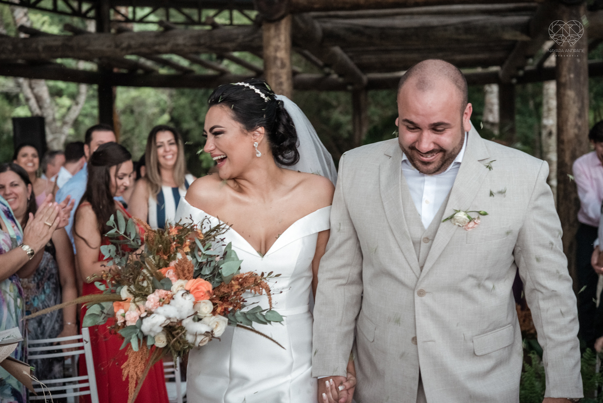 making of de noiva casamento rustico de dia em santa isabel sao paulo fotografado por nayara andrade fotografia fotografa premiada noiva com vestido liso branco e decoracao rustica