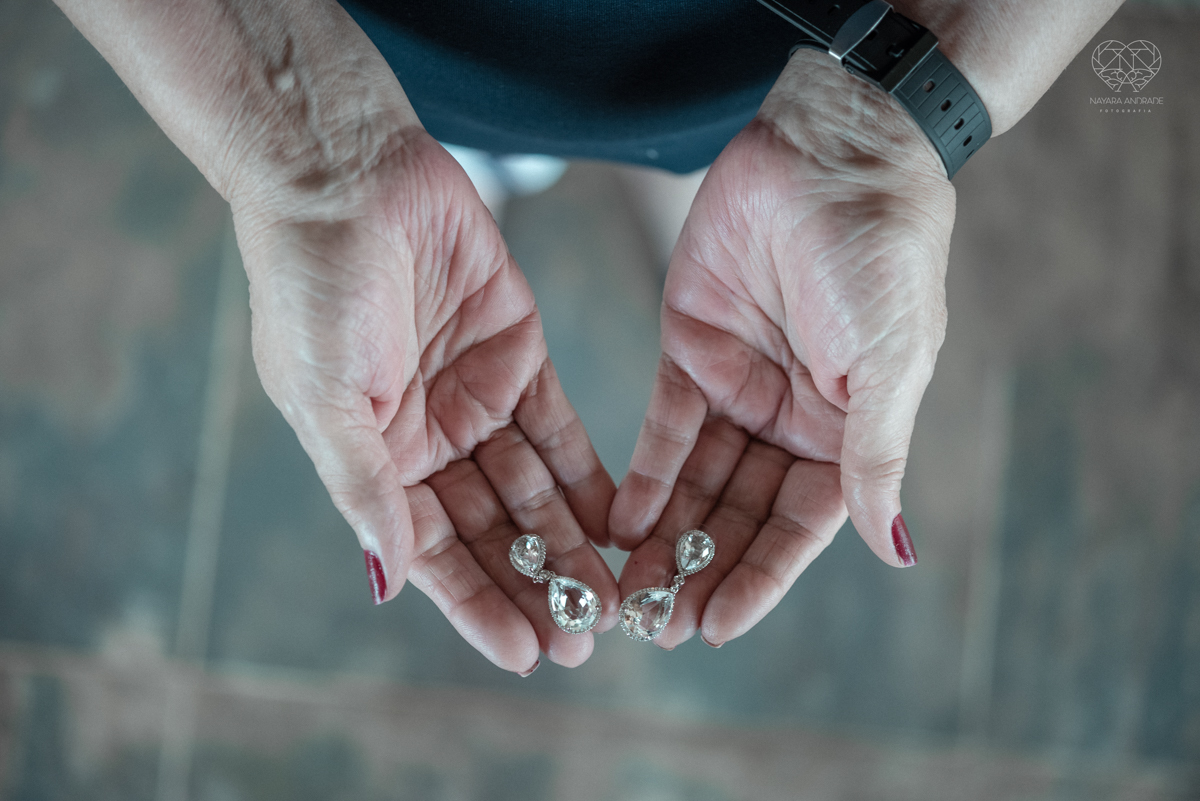 making of de noiva casamento rustico de dia em santa isabel sao paulo fotografado por nayara andrade fotografia fotografa premiada noiva com vestido liso branco e decoracao rustica
