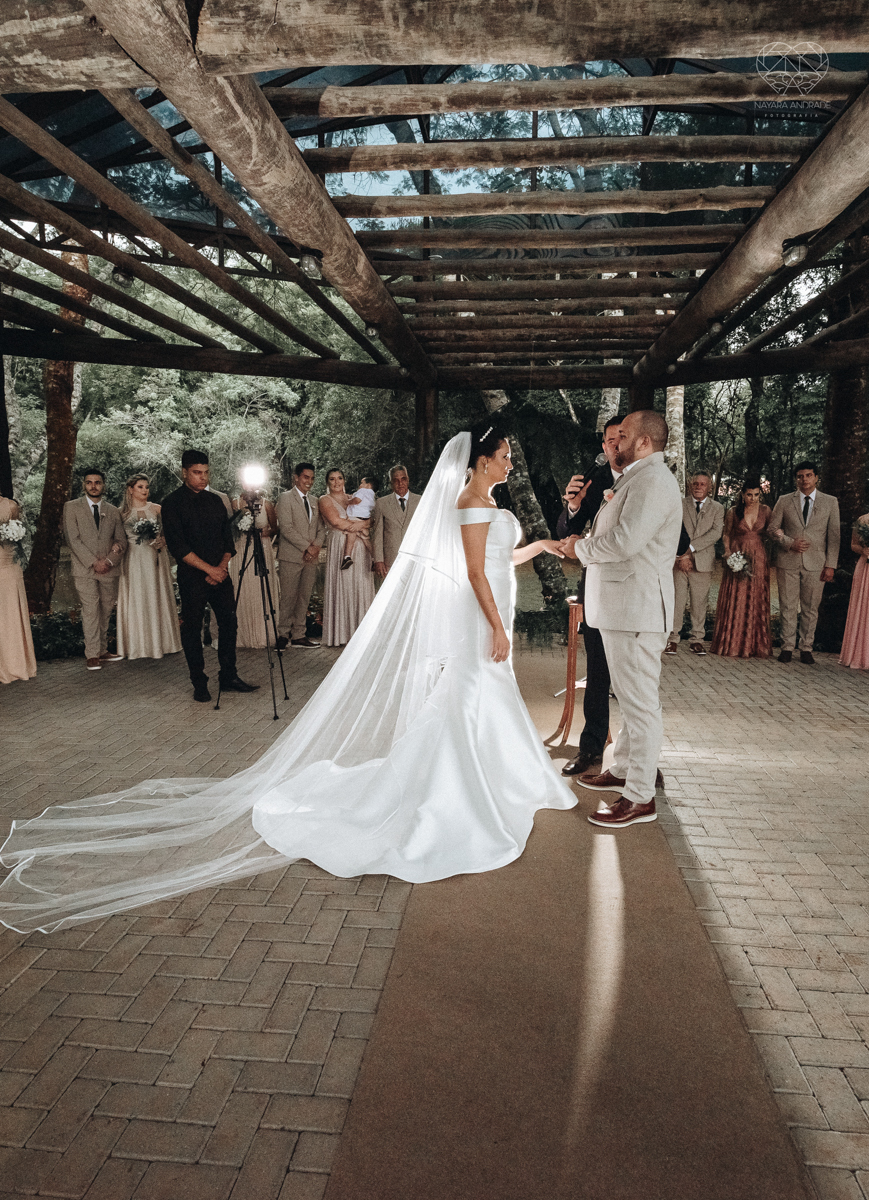 making of de noiva casamento rustico de dia em santa isabel sao paulo fotografado por nayara andrade fotografia fotografa premiada noiva com vestido liso branco e decoracao rustica