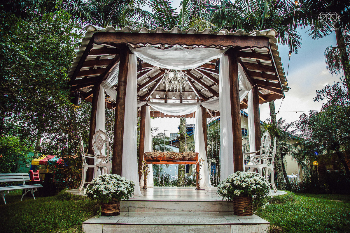 CAsamento rustico de dia madrinhas de azul e casal classico casamento no jardim das orquideas e fotografa nayara andrade premiada mundialmente  e fotos artisticas