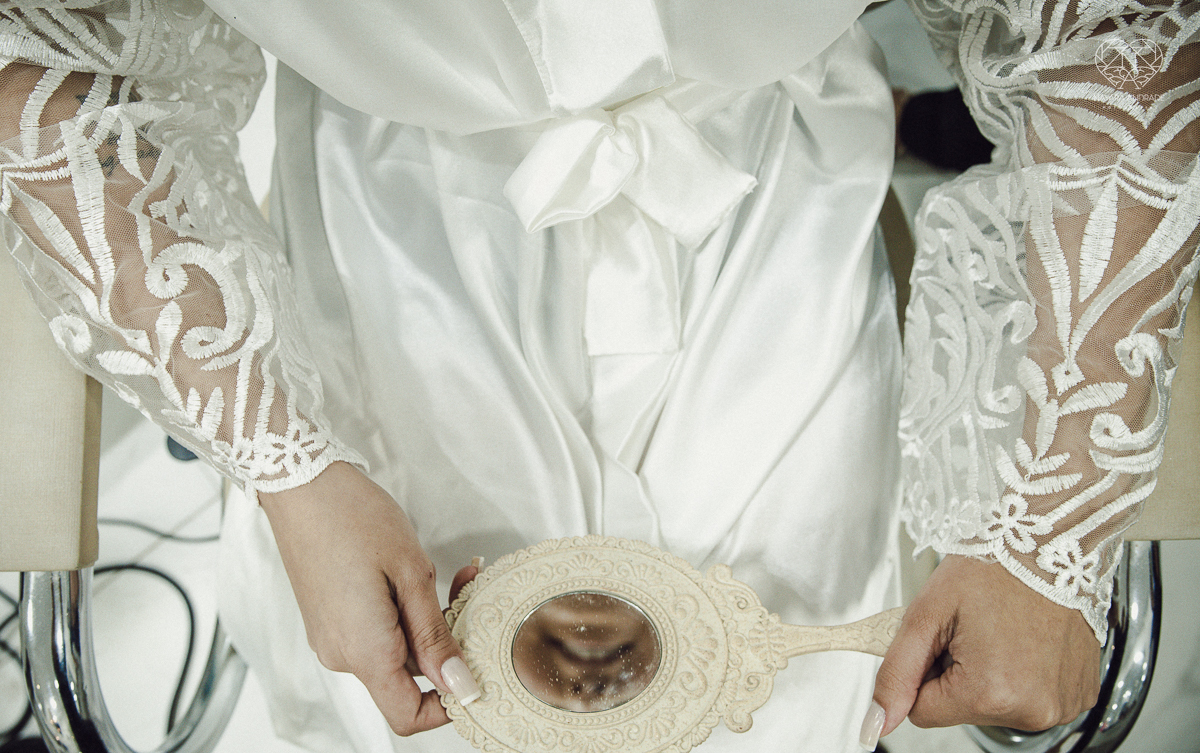 noiva linda e classica casamento de dia em um casamento ao ar livre making of de cabelo e maquiagem fotografa nayara andrade fotografa premiadav