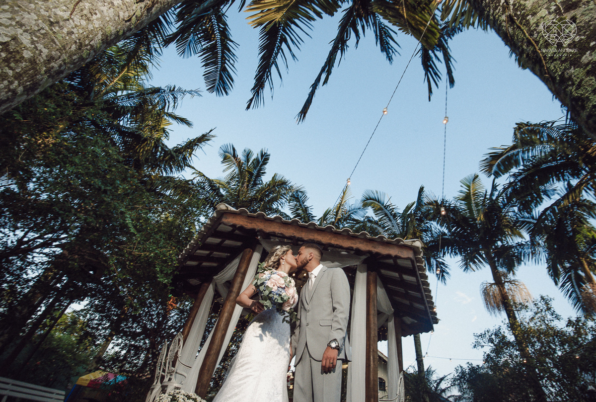 CAsamento rustico de dia madrinhas de azul e casal classico casamento no jardim das orquideas e fotografa nayara andrade premiada mundialmente  e fotos artisticasCAsamento rustico de dia madrinhas de azul e casal classico casamento no jardim das orquideas