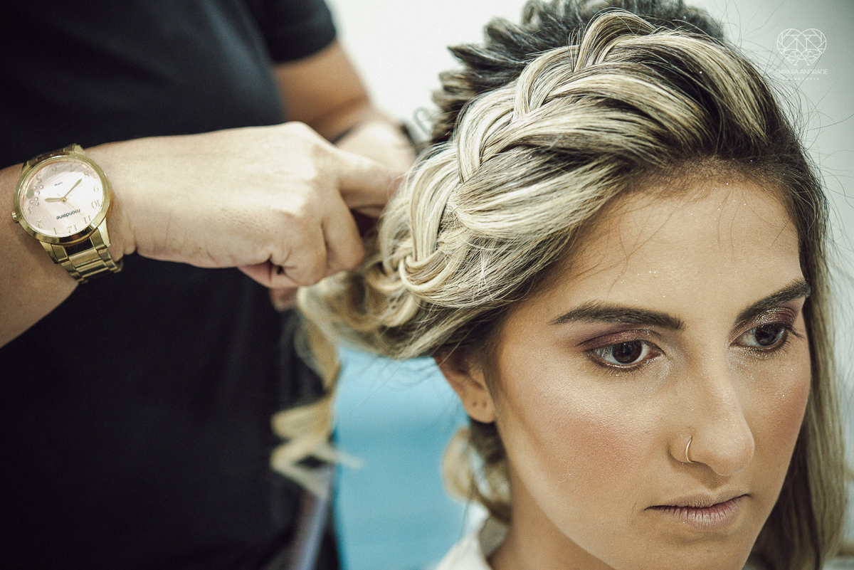 noiva linda e classica casamento de dia em um casamento ao ar livre making of de cabelo e maquiagem fotografa nayara andrade fotografa premiada