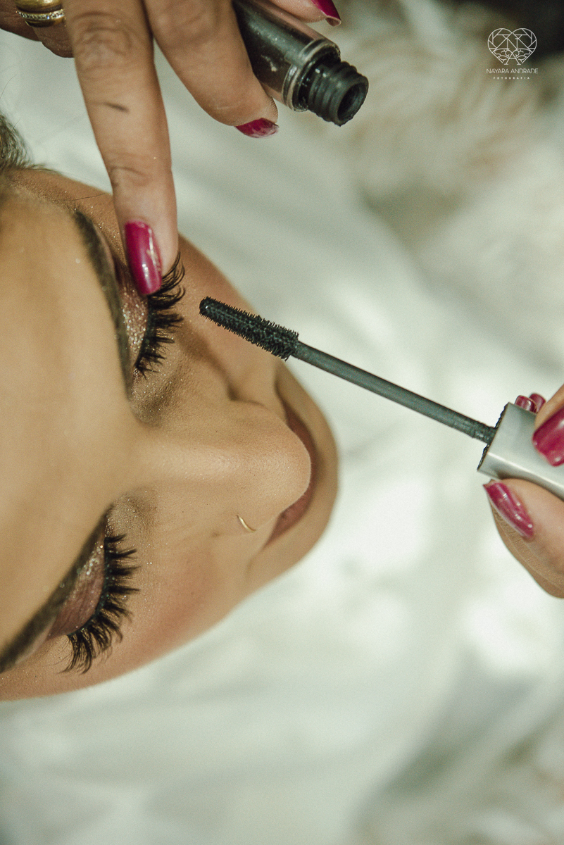 noiva linda e classica casamento de dia em um casamento ao ar livre making of de cabelo e maquiagem fotografa nayara andrade fotografa premiada