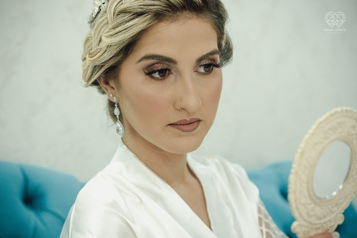 noiva linda e classica casamento de dia em um casamento ao ar livre making of de cabelo e maquiagem fotografa nayara andrade fotografa premiada
