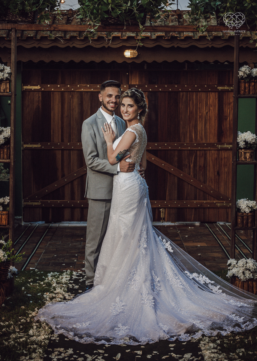 CAsamento rustico de dia madrinhas de azul e casal classico casamento no jardim das orquideas e fotografa nayara andrade premiada mundialmente  e fotos artisticas