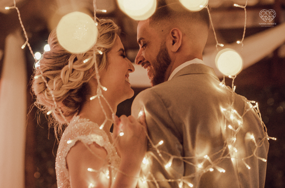 CAsamento rustico de dia madrinhas de azul e casal classico casamento no jardim das orquideas e fotografa nayara andrade premiada mundialmente  e fotos artisticas