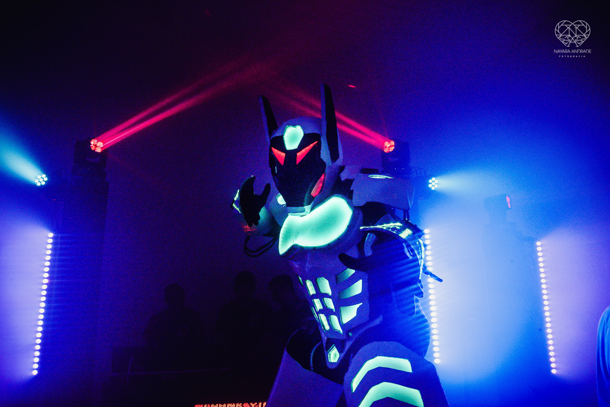 CAsamento rustico de dia madrinhas de azul e casal classico casamento no jardim das orquideas e fotografa nayara andrade premiada mundialmente  e fotos artisticas