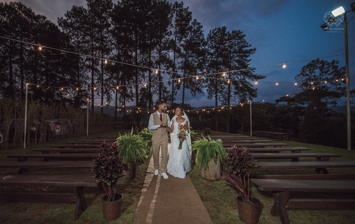 casamento boho rustico ao ar livre casal jogem em ribeirao pires chacara do sino e fotografa premiada mundialmente nayra andrade de santos