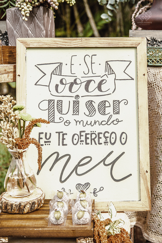decoração rustica para casamento na praia do guaruja litoral de sao paulo feit pela fotografa premiada Nayara Andrade Fotografia