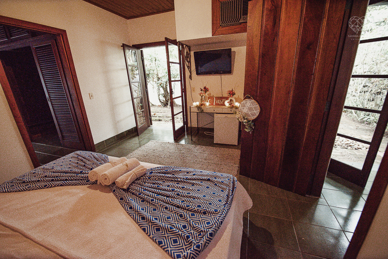 casamento editorial na praia do guaiuba guaruja decoraçao rustica mini wedding elopment fotografado pela fotografa nayara andrade fotografia prenmiada  no brasil e no mundo