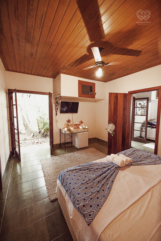 casamento editorial na praia do guaiuba guaruja decoraçao rustica mini wedding elopment fotografado pela fotografa nayara andrade fotografia prenmiada  no brasil e no mundo