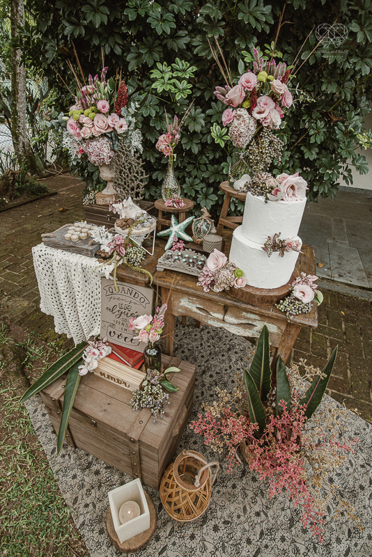 casamento editorial na praia do guaiuba guaruja decoraçao rustica mini wedding elopment fotografado pela fotografa nayara andrade fotografia prenmiada  no brasil e no mundo