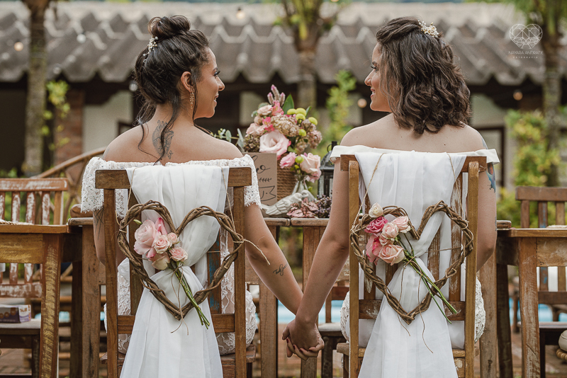 casamento editorial na praia do guaiuba guaruja decoraçao rustica mini wedding elopment fotografado pela fotografa nayara andrade fotografia prenmiada  no brasil e no mundo