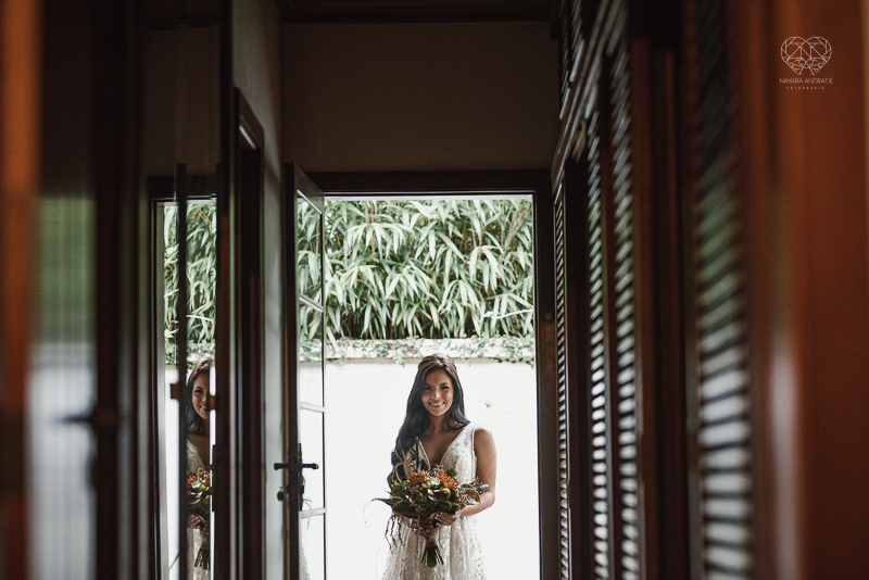 casamento editorial na praia do guaiuba guaruja decoraçao rustica mini wedding elopment fotografado pela fotografa nayara andrade fotografia prenmiada  no brasil e no mundo