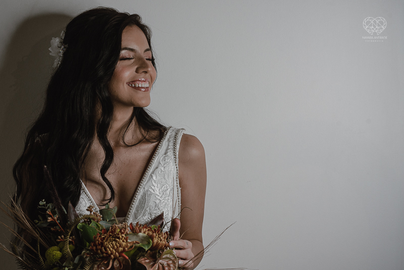 casamento editorial na praia do guaiuba guaruja decoraçao rustica mini wedding elopment fotografado pela fotografa nayara andrade fotografia prenmiada  no brasil e no mundo