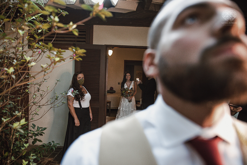 casamento editorial na praia do guaiuba guaruja decoraçao rustica mini wedding elopment fotografado pela fotografa nayara andrade fotografia prenmiada  no brasil e no mundo