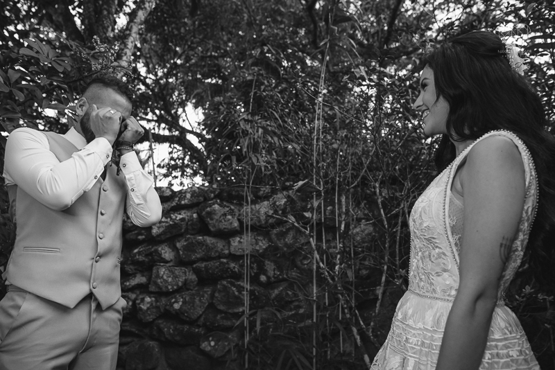 casamento editorial na praia do guaiuba guaruja decoraçao rustica mini wedding elopment fotografado pela fotografa nayara andrade fotografia prenmiada  no brasil e no mundo