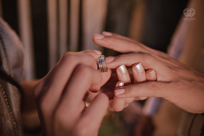 casamento editorial na praia do guaiuba guaruja decoraçao rustica mini wedding elopment fotografado pela fotografa nayara andrade fotografia prenmiada  no brasil e no mundo