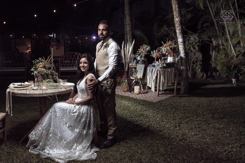 casamento editorial na praia do guaiuba guaruja decoraçao rustica mini wedding elopment fotografado pela fotografa nayara andrade fotografia prenmiada  no brasil e no mundo