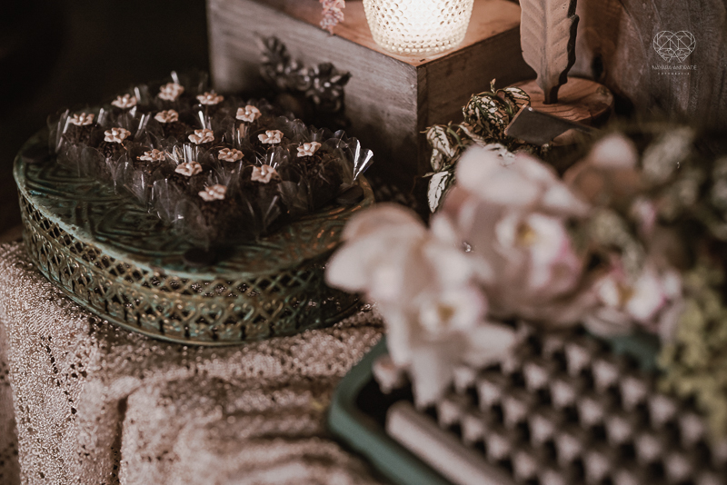 casamento editorial na praia do guaiuba guaruja decoraçao rustica mini wedding elopment fotografado pela fotografa nayara andrade fotografia prenmiada  no brasil e no mundo