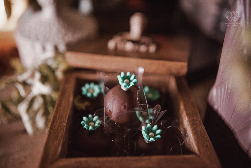 casamento editorial na praia do guaiuba guaruja decoraçao rustica mini wedding elopment fotografado pela fotografa nayara andrade fotografia prenmiada  no brasil e no mundo