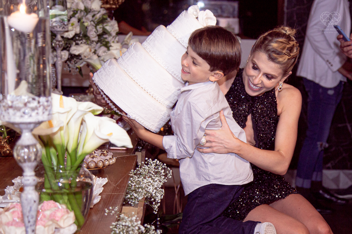 aniversario da pianista Juliana D'Agostini no terrazza rooftop em sao paulo aniversariante veste Israel Valentim modelo preto com brilho e patrocinada pelos pianos cassio fotografia  premiada nayara andrade aniversario na capital de sao paulo com famosos