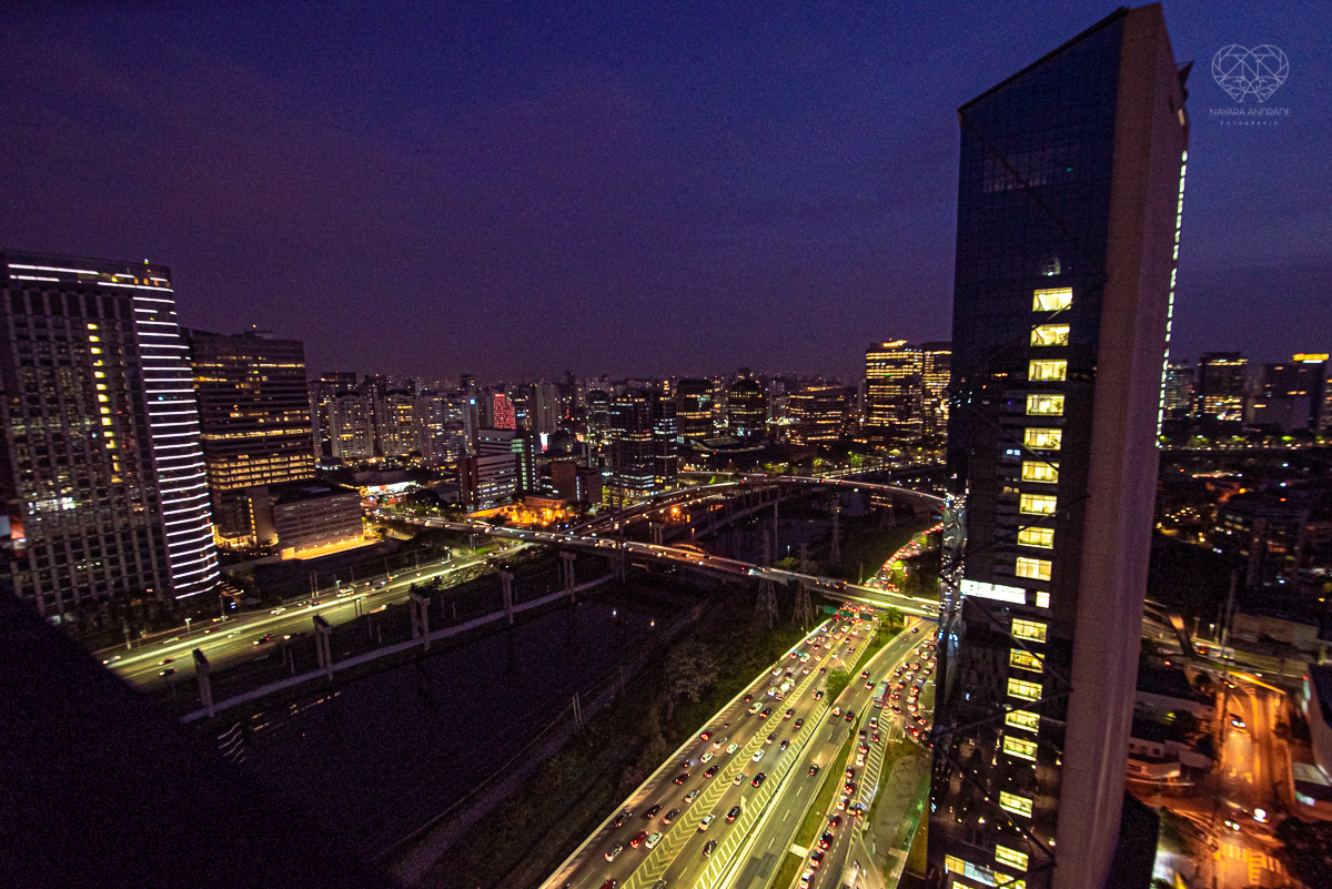 aniversario da pianista Juliana D'Agostini no terrazza rooftop em sao paulo aniversariante veste Israel Valentim modelo preto com brilho e patrocinada pelos pianos cassio fotografia  premiada nayara andrade aniversario na capital de sao paulo com famosos