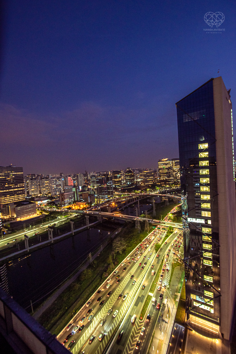aniversario da pianista Juliana D'Agostini no terrazza rooftop em sao paulo aniversariante veste Israel Valentim modelo preto com brilho e patrocinada pelos pianos cassio fotografia  premiada nayara andrade aniversario na capital de sao paulo com famosos