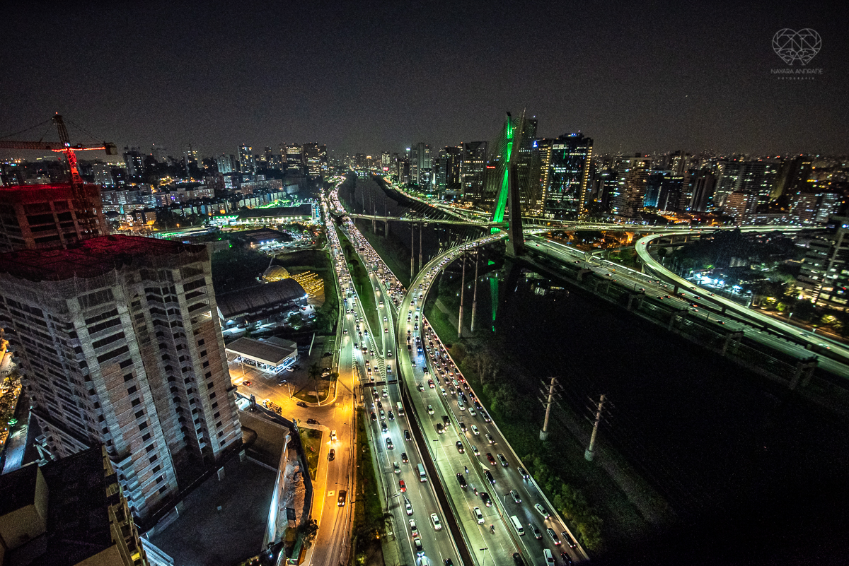 aniversario da pianista Juliana D'Agostini no terrazza rooftop em sao paulo aniversariante veste Israel Valentim modelo preto com brilho e patrocinada pelos pianos cassio fotografia  premiada nayara andrade aniversario na capital de sao paulo com famosos