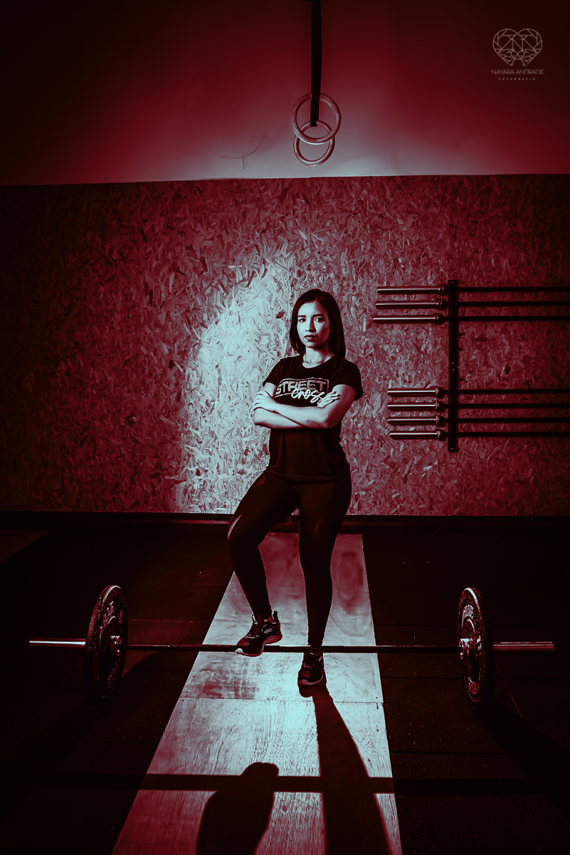 Fotos de crossfit com alletas praticando a modalidade em movimento. fotos para academia fotos profissionais de atletas em movimento em santos e baixada santista feitas pela fotografa premiada nayara andrade