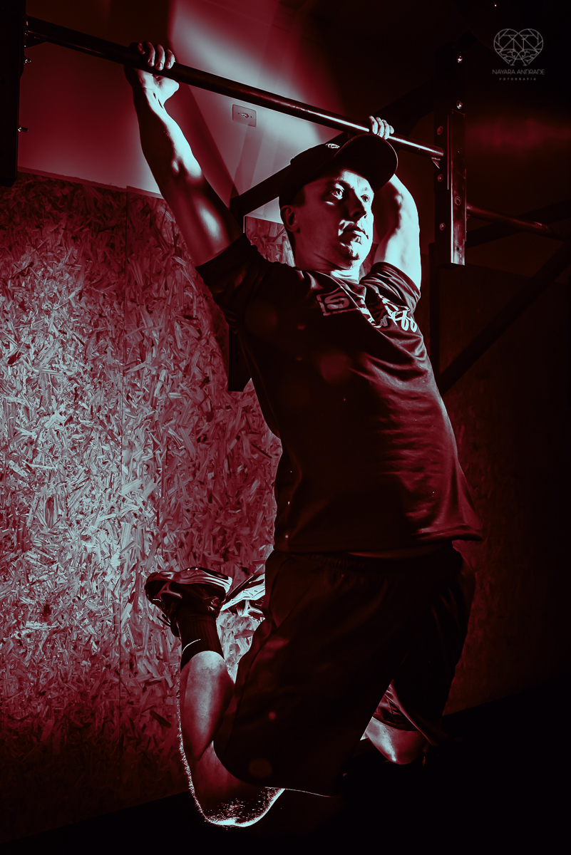 Fotos de crossfit com alletas praticando a modalidade em movimento. fotos para academia fotos profissionais de atletas em movimento em santos e baixada santista feitas pela fotografa premiada nayara andrade