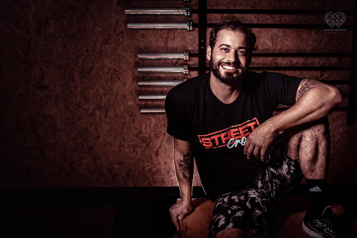 Fotos de crossfit com alletas praticando a modalidade em movimento. fotos para academia fotos profissionais de atletas em movimento em santos e baixada santista feitas pela fotografa premiada nayara andrade