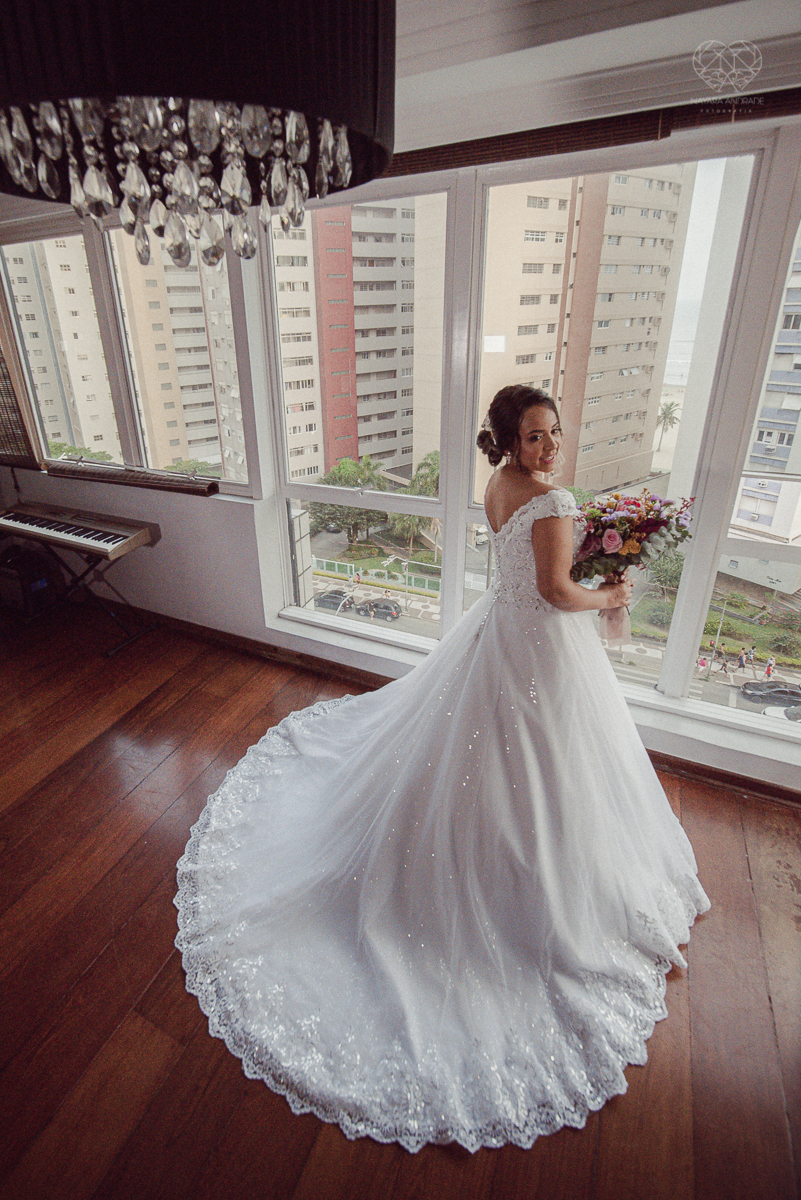 casamento mini wedding realizado na cidade de snatos no restaurante cantina liliana pela fotografa premiada nayra andrade vestido da santos maison decoração por camila da alcrim e cabelo nayara penteados casamento rustico romanttico com fotos inspiradoraw
