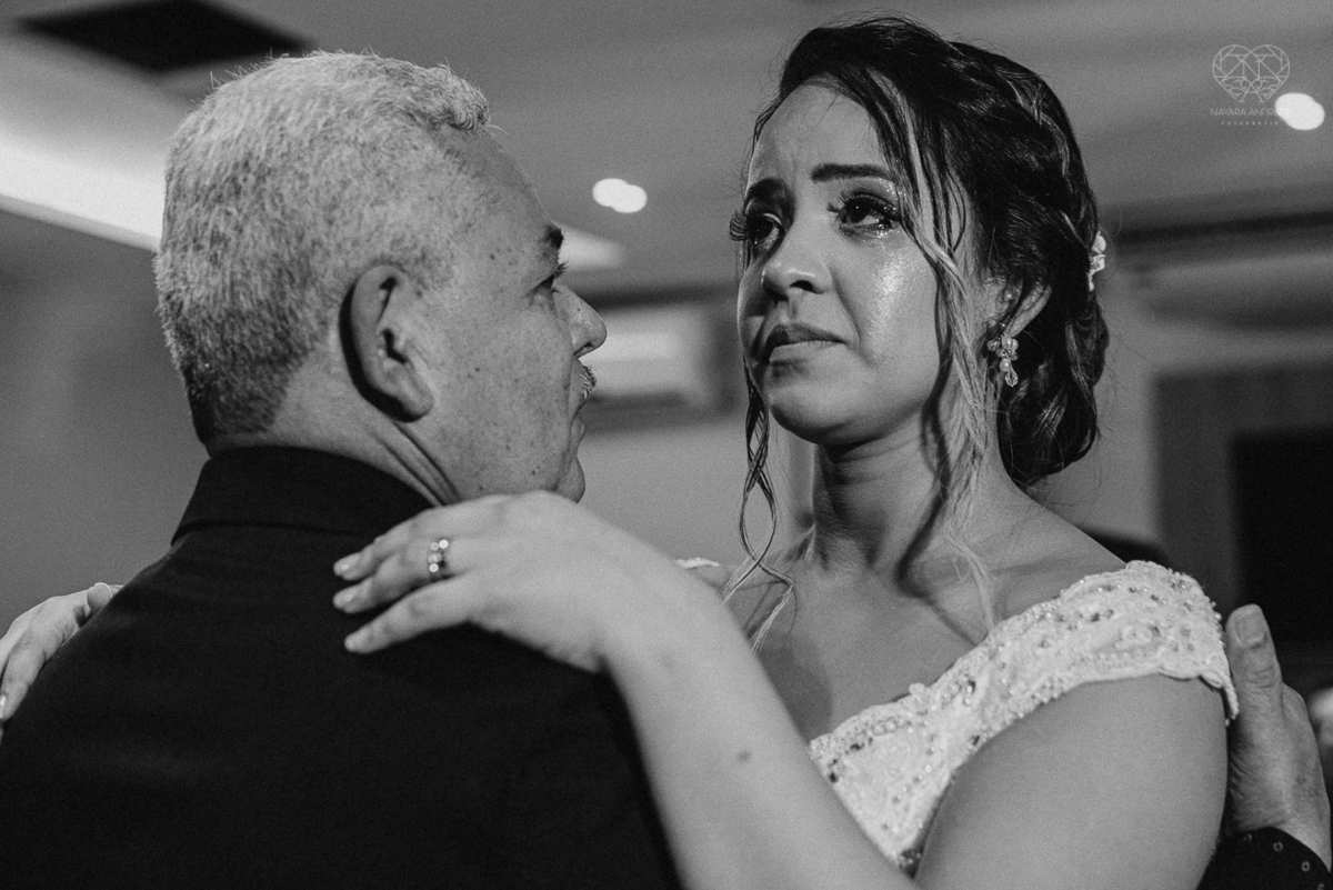 casamento mini wedding realizado na cidade de snatos no restaurante cantina liliana pela fotografa premiada nayra andrade vestido da santos maison decoração por camila da alcrim e cabelo nayara penteados casamento rustico romanttico com fotos inspiradoraw